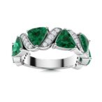 Emerald engagement ring